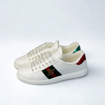 Labubu Designer GG Miniature Sneakers - Weiß mit grün-rotem Streifen